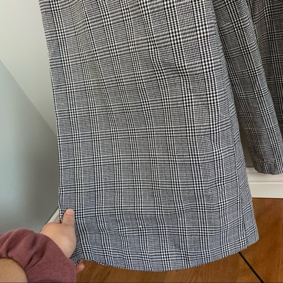 ASOS Current Air Check Plaid Jumpsuit Pants Short Sleeve Ruffle Deep V Neck M - Picture 8 of 16